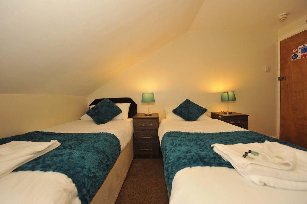 Gail'S Guest House Barry Bagian luar foto