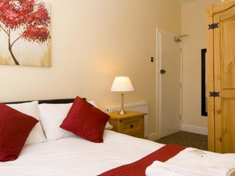 Gail'S Guest House Barry Bagian luar foto